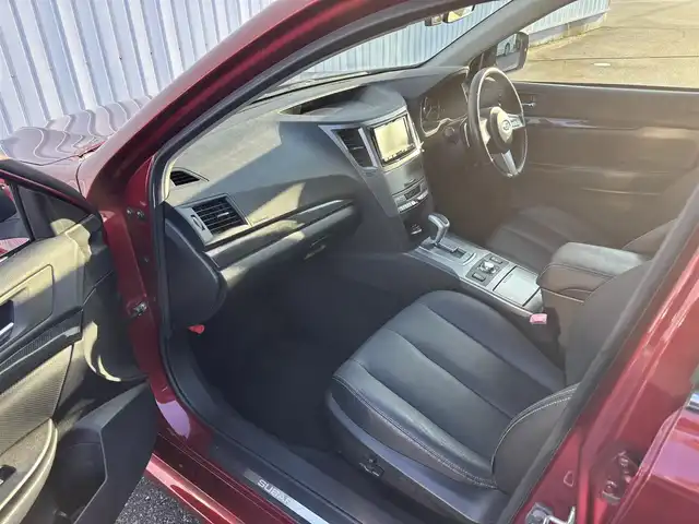 スバル レガシィ ツーリングワゴン 2．5iアイサイト Sパッケージ 滋賀県 2011(平23)年 14万km カメリアレッドパール 社外メモリナビ/(フルセグTV CD DVD Bluetooth)/スバルアイサイト/・クルーズコントロール/・衝突軽減ブレーキ/・車線逸脱警報/バックカメラ/レザーシート/シートヒーター/前席パワーシート/革巻きステアリング/ステアリングリモコン/パドルシフト/ドライブレコーダー/ETC/プッシュスタート/スマートキー×２/電動格納ミラー/ウインカーミラー/ドアバイザー/HIDオートヘッドライト