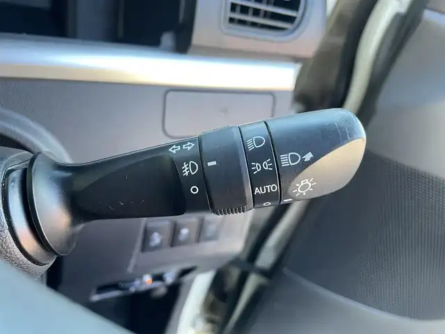 ダイハツ タント カスタム X トップED SAⅡ 栃木県 2015(平27)年 12.9万km パールホワイトⅢ (株)IDOMが運営する【じしゃロン宇都宮店】の自社ローン専用車両になります。こちらは現金またはオートローンご利用時の価格です。自社ローンご希望の方は別途その旨お申付け下さい/純正ナビ/バックカメラ/フルセグ/ＥＴＣ/両側パワースライドドア/Ｂｌｕｅｔｏｏｔｈ/ＤＶＤ再生/スマートキー/スペアキー/ハーフレザーシート/衝突軽減ブレーキ/ＬＥＤヘッドライト/オートライト