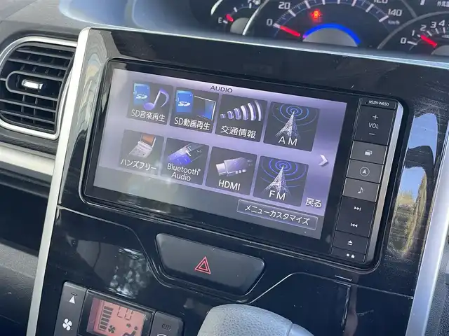 ダイハツ タント カスタム X トップED SAⅡ 栃木県 2015(平27)年 12.9万km パールホワイトⅢ (株)IDOMが運営する【じしゃロン宇都宮店】の自社ローン専用車両になります。こちらは現金またはオートローンご利用時の価格です。自社ローンご希望の方は別途その旨お申付け下さい/純正ナビ/バックカメラ/フルセグ/ＥＴＣ/両側パワースライドドア/Ｂｌｕｅｔｏｏｔｈ/ＤＶＤ再生/スマートキー/スペアキー/ハーフレザーシート/衝突軽減ブレーキ/ＬＥＤヘッドライト/オートライト