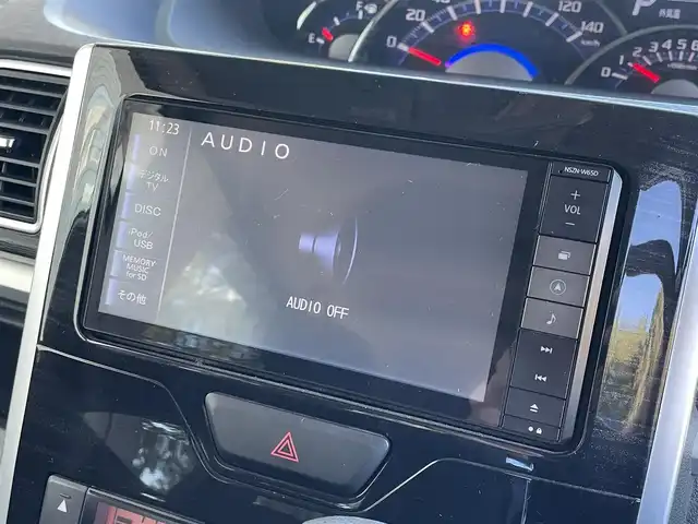 ダイハツ タント カスタム X トップED SAⅡ 栃木県 2015(平27)年 12.9万km パールホワイトⅢ (株)IDOMが運営する【じしゃロン宇都宮店】の自社ローン専用車両になります。こちらは現金またはオートローンご利用時の価格です。自社ローンご希望の方は別途その旨お申付け下さい/純正ナビ/バックカメラ/フルセグ/ＥＴＣ/両側パワースライドドア/Ｂｌｕｅｔｏｏｔｈ/ＤＶＤ再生/スマートキー/スペアキー/ハーフレザーシート/衝突軽減ブレーキ/ＬＥＤヘッドライト/オートライト