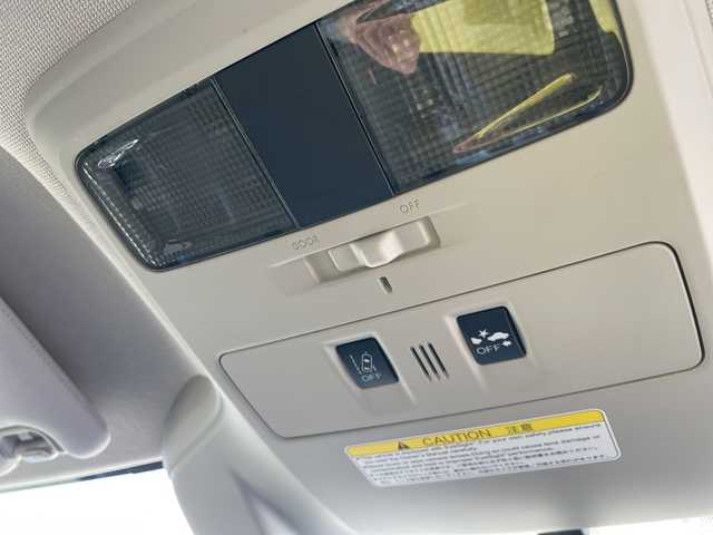 スバル レヴォーグ 1．6GT－S アイサイト 石川県 2014(平26)年 8.4万km パール ４ＷＤ　社外メモリーナビ　フルセグＴＶ　バックカメラ　ＬＥＤヘッドライト　ＥＴＣ　アイサイト　レーダークルーズ　純正アルミホイール　スマートキー　プッシュスタート　電動ミラー　保証書