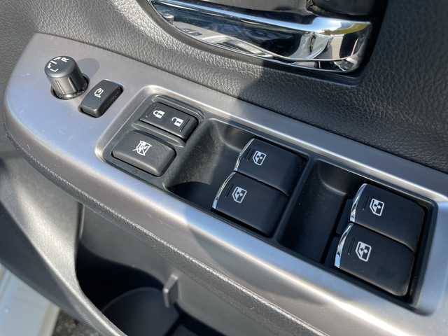 スバル レヴォーグ 1．6GT－S アイサイト 石川県 2014(平26)年 8.4万km パール ４ＷＤ　社外メモリーナビ　フルセグＴＶ　バックカメラ　ＬＥＤヘッドライト　ＥＴＣ　アイサイト　レーダークルーズ　純正アルミホイール　スマートキー　プッシュスタート　電動ミラー　保証書