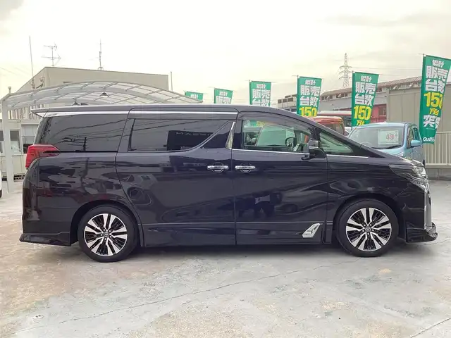 トヨタ アルファード S Cパッケージ 京都府 2022(令4)年 4.3万km スパークリングブラックパールクリスタルシャイン ワンオーナー/TRDエアロ/ツインサンルーフ/９インチディスプレーオーディオ/フルセグＴＶ/ＣＤ　ＤＶＤプレーヤー/フリップダウンモニター/BT USB 100Wコンセント/ビルトインETC/3眼LEDヘッドライト/シーケンシャルターンライト/前席エアシート/1列目・2列目ＰＷシート/助手席・2列目オットマン/両側ＰＷスライドドア/ＰＷバックドア/ステアリングヒーター/セーフティセンス/レーダークルーズ/プリクラッシュセーフティ/LDAアシスト/新車保証書