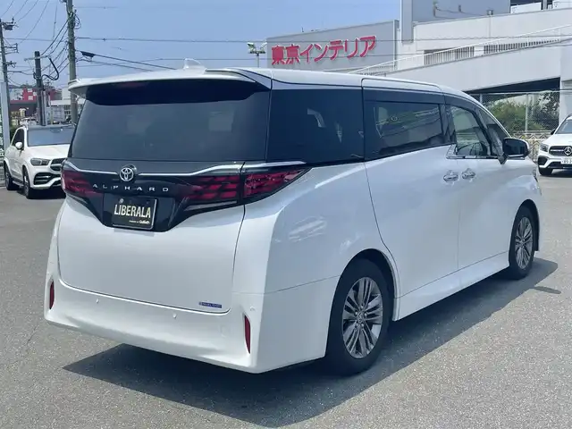 トヨタ アルファード Z 福岡県 2024(令6)年 1.7万km プラチナホワイトパールマイカ ワンオーナー/両側パワースライドドア/デジタルインナーミラー/黒革シート/パワーシート/シートヒーター/エアシート/純正ナビ/全方位カメラ/Bluetooth/HDMI/パワーバックドア/フリップダウンモニター/純正18インチアルミホイール/ETC2.0/取扱説明書/保証書/スペアキー×1