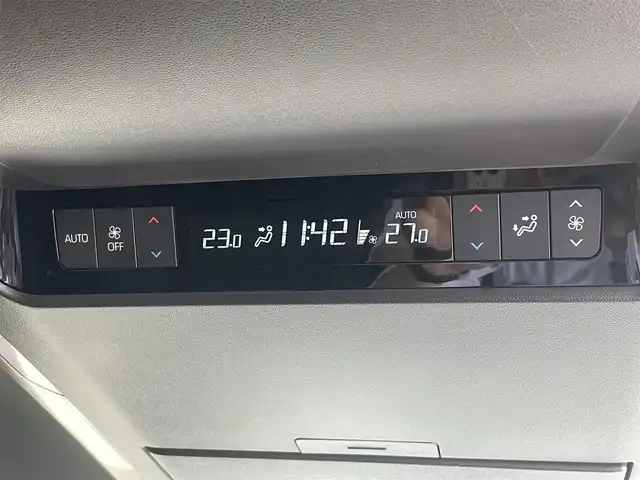 トヨタ アルファード Z 福岡県 2024(令6)年 1.7万km プラチナホワイトパールマイカ ワンオーナー/両側パワースライドドア/デジタルインナーミラー/黒革シート/パワーシート/シートヒーター/エアシート/純正ナビ/全方位カメラ/Bluetooth/HDMI/パワーバックドア/フリップダウンモニター/純正18インチアルミホイール/ETC2.0/取扱説明書/保証書/スペアキー×1
