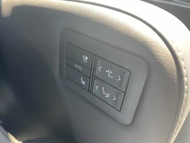 トヨタ アルファード Z 福岡県 2024(令6)年 1.7万km プラチナホワイトパールマイカ ワンオーナー/両側パワースライドドア/デジタルインナーミラー/黒革シート/パワーシート/シートヒーター/エアシート/純正ナビ/全方位カメラ/Bluetooth/HDMI/パワーバックドア/フリップダウンモニター/純正18インチアルミホイール/ETC2.0/取扱説明書/保証書/スペアキー×1