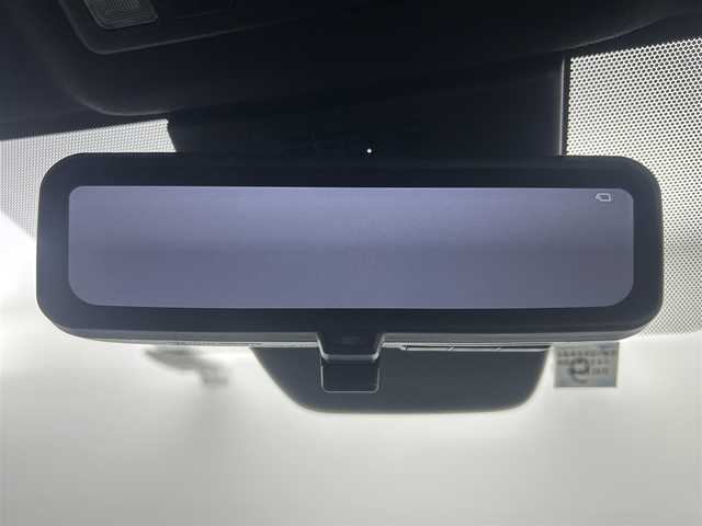 トヨタ ヴォクシー S－Z 埼玉県 2022(令4)年 3.4万km ホワイトパールクリスタルシャイン 純正10.5型DA 後席モニター CD DVD TV HDMI BT シートヒーター　レーダークルーズコントロール　前後コーナーセンサー　ETC2.0　バックカメラ　デジタルインナーミラー