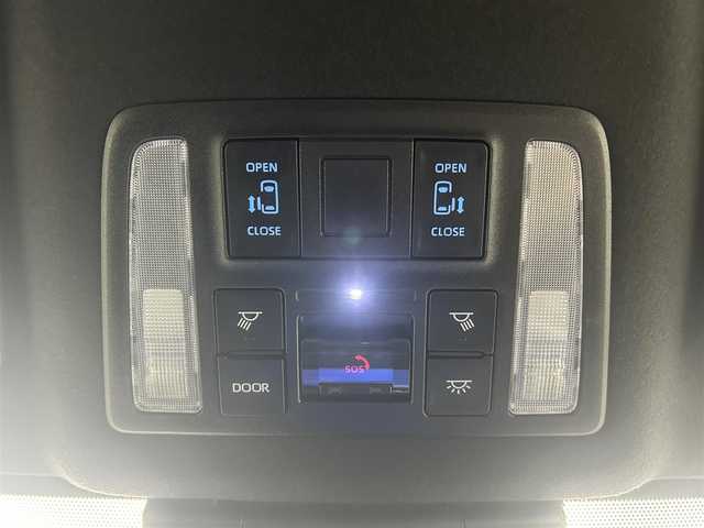 トヨタ ヴォクシー S－Z 埼玉県 2022(令4)年 3.4万km ホワイトパールクリスタルシャイン 純正10.5型DA 後席モニター CD DVD TV HDMI BT シートヒーター　レーダークルーズコントロール　前後コーナーセンサー　ETC2.0　バックカメラ　デジタルインナーミラー