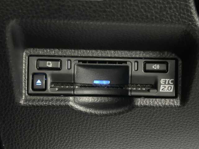 トヨタ ヴォクシー S－Z 埼玉県 2022(令4)年 3.4万km ホワイトパールクリスタルシャイン 純正10.5型DA 後席モニター CD DVD TV HDMI BT シートヒーター　レーダークルーズコントロール　前後コーナーセンサー　ETC2.0　バックカメラ　デジタルインナーミラー