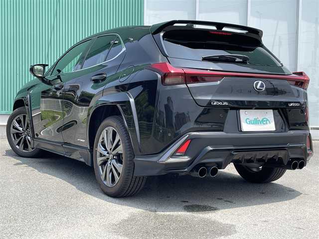 レクサス ＵＸ 250h Fスポーツ 福岡県 2019(平31)年 6.5万km グラファイトブラックガラスフレーク パノラミックビューモニター/プリクラッシュセーフティ/レーンキープアシスト/横滑り防止/前後ドラレコ/カーテンエアバッグ/LEDオートライト/オートマチックハイビーム/クルーズコントロール/ETC2.0/サンルーフ/純正ナビ/・フルセグＴＶ/・ＢＴ/・ＣＤ/・ＡＵＸ/・Miracast/電動リアゲート/純正フルエアロ/純正フロアマット/純正アルミホイール/レザーシート/・シートヒーター/・エアシート/パワーシート/シートメモリ/ステアリングヒーター/ワイヤレス充電/サンシェード