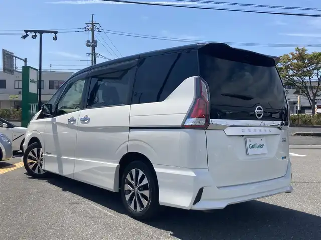 日産 セレナ ハイウェイスター 鳥取県 2016(平28)年 5.4万km ブリリアントホワイトパール 2トーン 純正9インチナビ/フルセグ/DVD/CD/BT/バックカメラ・ETC/純正フリップダウンモニター/エマージェンシーブレーキ/クルーズコントロール/両側パワースライドドア/LEDヘットライト/純正１６インチアルミホイール/プッシュエンジンスタート/アイドリングストップ/デュアルバックドア