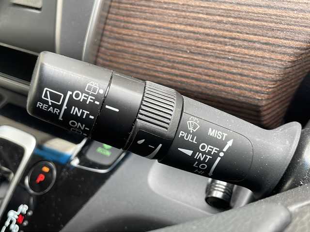 ホンダ フリード＋ ハイブリット クロスター ホンダセンシング 沖縄県 2020(令2)年 6.2万km シルバーミストグリーンM 県外仕入れ/禁煙車/ホンダセンシング/（衝突軽減ブレーキ/誤発進抑制機能/後方誤発進抑制機能/歩行者事故低減ステアリング/路外逸脱抑制機能/アダプティブクルーズコントロール/車線維持支援システム/先行車発進お知らせ機能/標識認識機能)/社外ナビ[MDV-D707BT]/（AM/FM/CD/DVD/BT//フルセグ）/バックカメラ/両側パワースライドドア/前後ドライブレコーダー/LEDオートライト/ハーフレザーシート/純正１５インチアルミホイール/純正フロアマット/スマートキー/ETC