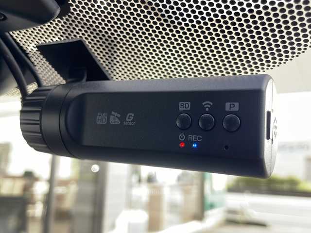 ホンダ フリード＋ ハイブリット クロスター ホンダセンシング 沖縄県 2020(令2)年 6.2万km シルバーミストグリーンM 県外仕入れ/禁煙車/ホンダセンシング/（衝突軽減ブレーキ/誤発進抑制機能/後方誤発進抑制機能/歩行者事故低減ステアリング/路外逸脱抑制機能/アダプティブクルーズコントロール/車線維持支援システム/先行車発進お知らせ機能/標識認識機能)/社外ナビ[MDV-D707BT]/（AM/FM/CD/DVD/BT//フルセグ）/バックカメラ/両側パワースライドドア/前後ドライブレコーダー/LEDオートライト/ハーフレザーシート/純正１５インチアルミホイール/純正フロアマット/スマートキー/ETC
