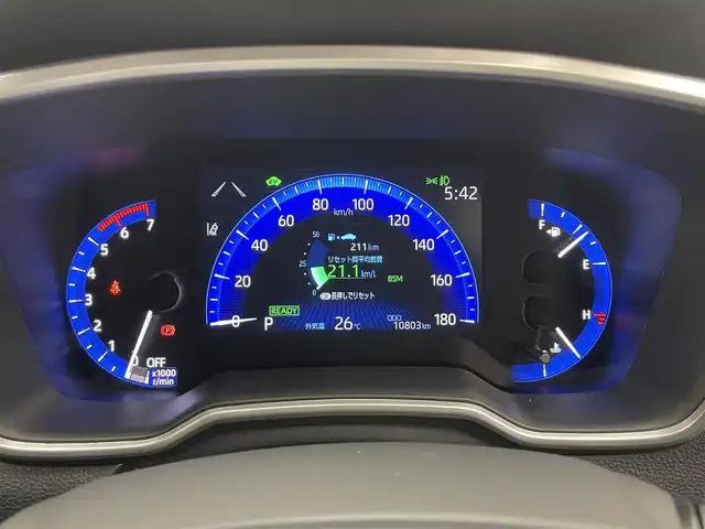 トヨタ カローラ クロス ハイブリッド Z 愛知県 2023(令5)年 1.1万km プラチナホワイトパールマイカ 純正８インチディスプレイオーディオ/トヨタセーフティセンス/全方位カメラ/Miracast/ブラインドスポットモニター/電動パーキング/シートヒーター/パワーシート/パワーバックドア/フルセグTV/レーダークルーズコントロール/ETC/LEDオートライト/オートマチックハイビーム/カーテンエアバッグ/衝突被害軽減システム/純正アルミホイール/純正フロアマット/フォグランプ/禁煙車