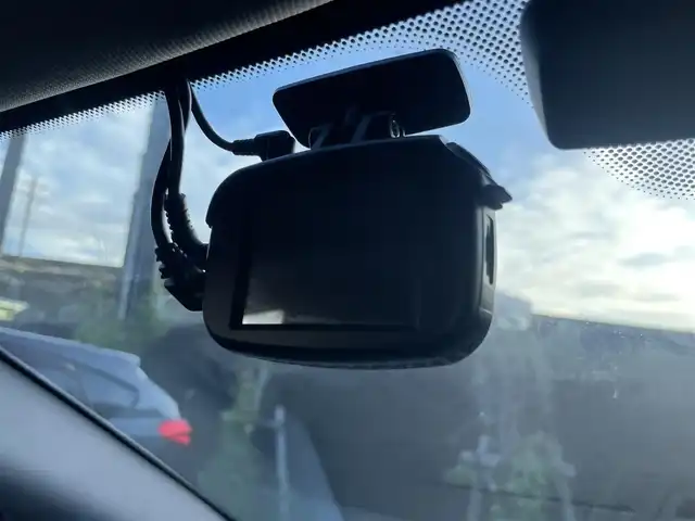 ＢＭＷ ２１８ｄ アクティブツアラー ラグジュアリー 静岡県 2018(平30)年 2.9万km サファイアブラックP アドバンスド・アクティブ・SFT・パッケージ/ACC/HUD/コンフォート・パッケージ/パワーバックドア/コンフォート・アクセス/ライト・パッケージ/フロント・シート・ヒーティング/パーキング・サポート・パッケージ/リヤビュー・カメラ/PDC/パーキング・アシスト/純正ナビ/Bluetooth/CD/DVD/USBポート/AM/FM/スペアキー有