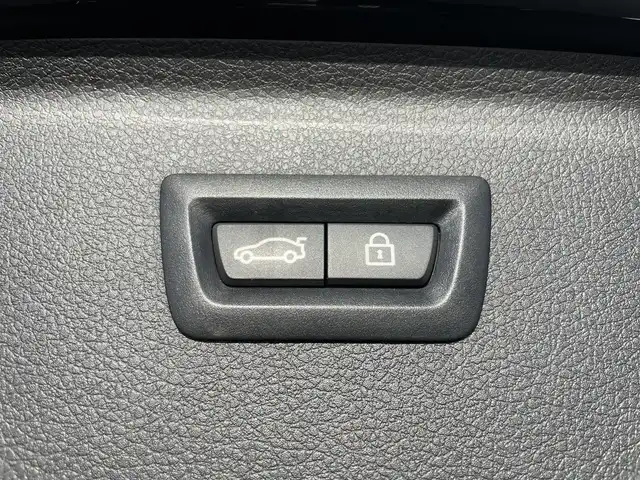 ＢＭＷ ２１８ｄ アクティブツアラー ラグジュアリー 静岡県 2018(平30)年 2.9万km サファイアブラックP アドバンスド・アクティブ・SFT・パッケージ/ACC/HUD/コンフォート・パッケージ/パワーバックドア/コンフォート・アクセス/ライト・パッケージ/フロント・シート・ヒーティング/パーキング・サポート・パッケージ/リヤビュー・カメラ/PDC/パーキング・アシスト/純正ナビ/Bluetooth/CD/DVD/USBポート/AM/FM/スペアキー有