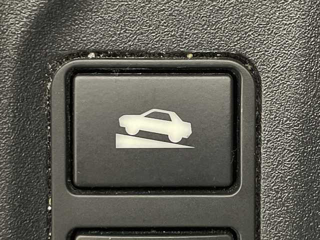 スバル インプレッサ スポーツ 2．0i－S アイサイト 神奈川県 2016(平28)年 4.7万km ピュアレッド 純正8型インターナビ【CN-LR820DFC】/フルセグ　CD DVD　HDMI　iPod　USB　ナノイー　/バックカメラ/アイサイトver３/衝突危険警報/プリクラッシュブレーキ/全車速追従機能付クルーズコントロール/AT誤発進抑制制御/車線逸脱警報/ふらつき警報/先行車発進お知らせ機能/ブラインドスポットモニター/後退時ブレーキアシスト/革巻きステアリング/ステアリングスイッチ/パドルシフト/前席シートヒーター/パワーシート/電動パーキングブレーキ/社外前方ドライブレコーダー/ダウンヒルアシストコントロール/アイドリングストップ/純正ETC/プッシュスタート/スマートキー/LEDヘッドランプ/LEDLiner/フロントフォグランプ/オートライト/純正18インチアルミホイール/STIフロントリップスポイラー/純正サイド/リアスポイラー/取説/スペアキー2本【キータグ付】