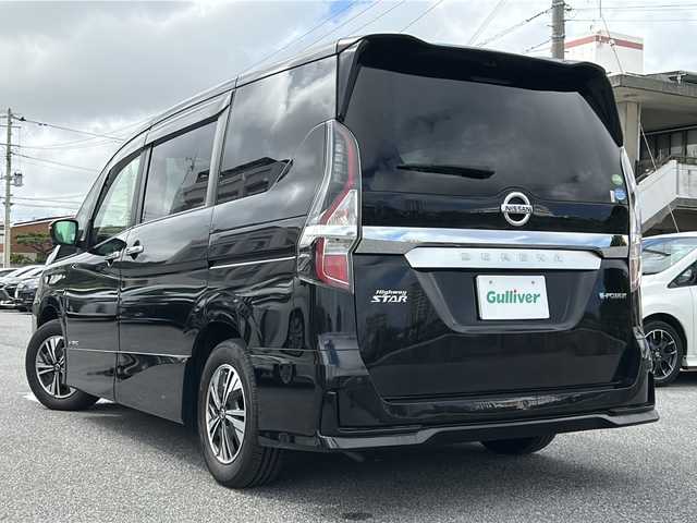 日産 セレナ e－パワー ハイウェイスター V 沖縄県 2020(令2)年 3.3万km ダイヤモンドブラック 県外仕入/禁煙車/純正ナビＡＭ／ＦＭ／ＢＴ/フリップダウンモニター/ワンオーナー/全方位/バックモニター/フルセグＴＶ/両側パワスラ/クルコン/ETC/ドラレコ/パーキングアシスト/純正15インチAW