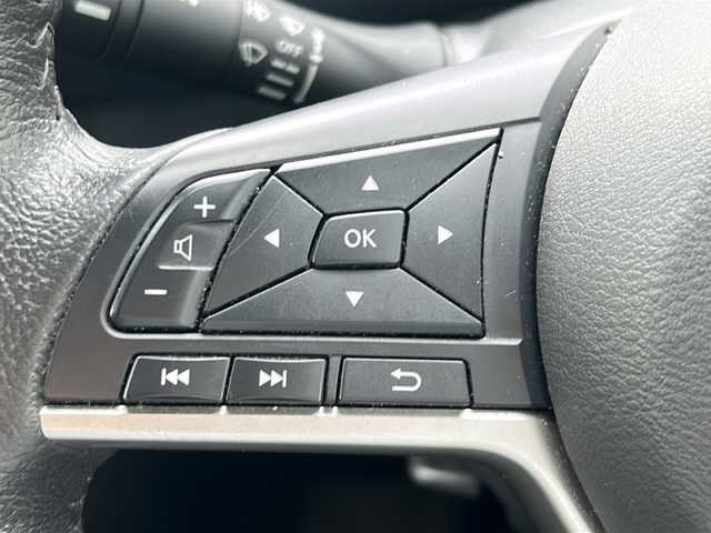 日産 セレナ e－パワー ハイウェイスター V 沖縄県 2020(令2)年 3.3万km ダイヤモンドブラック 県外仕入/禁煙車/純正ナビＡＭ／ＦＭ／ＢＴ/フリップダウンモニター/ワンオーナー/全方位/バックモニター/フルセグＴＶ/両側パワスラ/クルコン/ETC/ドラレコ/パーキングアシスト/純正15インチAW