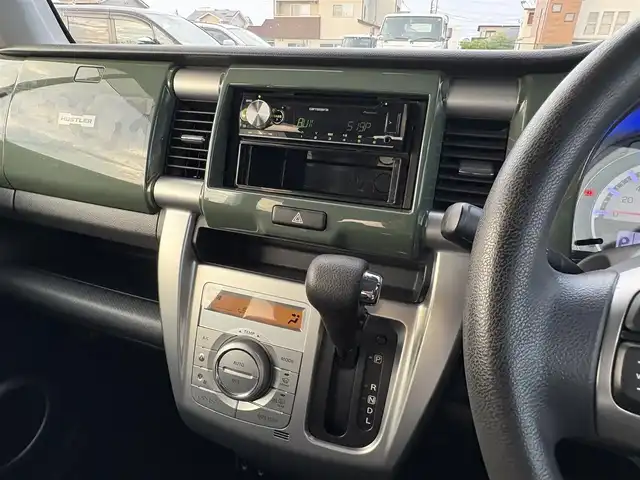 スズキ ハスラー G 大分県 2019(令1)年 2.6万km クールカーキPM ・オーディオ/・デュアルカメラブレーキサポート/・シートヒーター/・レーンアシスト/・ベンチシート/・フルフラットシート/・スマートキー/・プッシュスタートボタン/・アイドリングストップ/・オートエアコン/・フロアマット