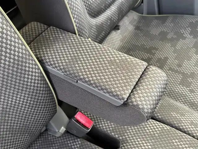 スズキ ハスラー G 大分県 2019(令1)年 2.6万km クールカーキPM ・オーディオ/・デュアルカメラブレーキサポート/・シートヒーター/・レーンアシスト/・ベンチシート/・フルフラットシート/・スマートキー/・プッシュスタートボタン/・アイドリングストップ/・オートエアコン/・フロアマット