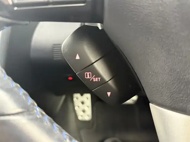 スバル レヴォーグ 1．6GT－S アイサイト 愛知県 2014(平26)年 6.5万km パール SDナビ/・フルセグTV/・AM/FM/・Bluetooth/・DVD/・AUX/アイサイト/クルーズコントロール/パドルシフト/ETC/パワーシート/バックカメラ/ステリングスイッチ/横滑り防止装置/アイドリングストップ/レーンキープアシスト/スマートキー/純正18インチアルミホイール