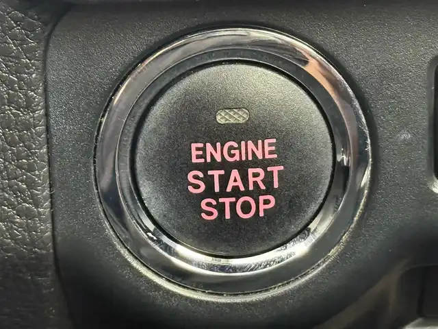 スバル レヴォーグ 1．6GT－S アイサイト 愛知県 2014(平26)年 6.5万km パール SDナビ/・フルセグTV/・AM/FM/・Bluetooth/・DVD/・AUX/アイサイト/クルーズコントロール/パドルシフト/ETC/パワーシート/バックカメラ/ステリングスイッチ/横滑り防止装置/アイドリングストップ/レーンキープアシスト/スマートキー/純正18インチアルミホイール