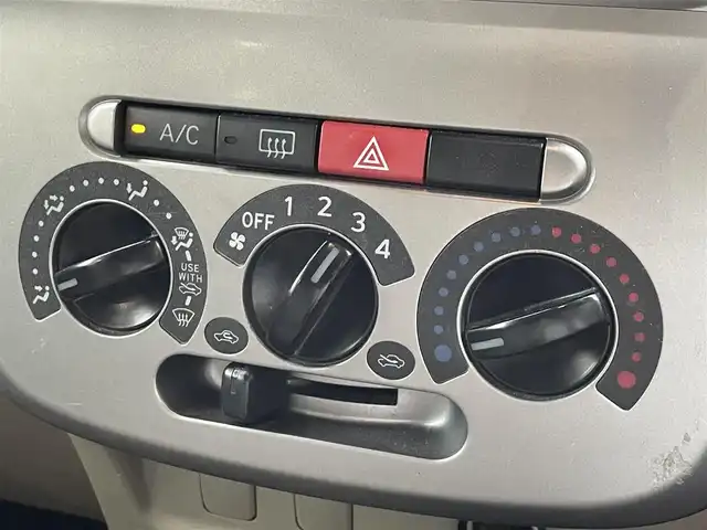 ダイハツ タント X スペシャル 滋賀県 2011(平23)年 12.7万km ライトローズマイカメタリック 禁煙車/７インチナビ/・TV・Bluetooth・CD・DVD/ドライブレコーダー/ETC/片側スライドドア/スマートキー/パワーステアリング/パワーウィンドウ/フルフラットシート