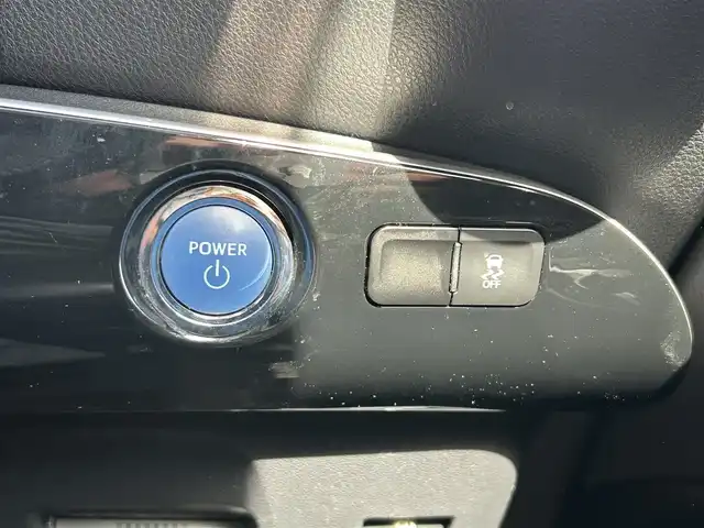 トヨタ プリウス S ツーリングセレクション 群馬県 2018(平30)年 7.6万km ホワイトパールクリスタルシャイン モデリスタフルエアロ/純正9インチナビ【NSZT-Y66T】/Bluetooth/AM/FM/HDMI/CD/DVD/フルセグテレビ/プリクラッシュセーフティ/レーンディパーチャーアラート/クリアランスソナー/レーダークルーズコントロール/LEDヘッドライト&LEDフォグ/バックカメラ/D/N席シートヒーター/ETC/純正フロアマット/トノカバー/スマートキー/純正17インチAW/保証書/取扱説明書