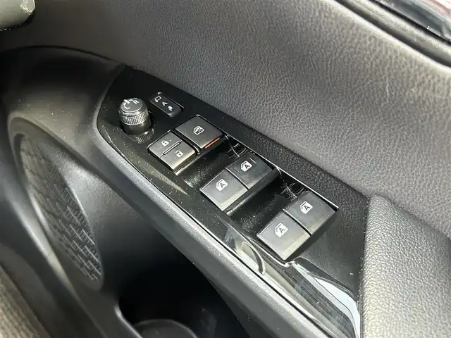 トヨタ プリウス S ツーリングセレクション 群馬県 2018(平30)年 7.6万km ホワイトパールクリスタルシャイン モデリスタフルエアロ/純正9インチナビ【NSZT-Y66T】/Bluetooth/AM/FM/HDMI/CD/DVD/フルセグテレビ/プリクラッシュセーフティ/レーンディパーチャーアラート/クリアランスソナー/レーダークルーズコントロール/LEDヘッドライト&LEDフォグ/バックカメラ/D/N席シートヒーター/ETC/純正フロアマット/トノカバー/スマートキー/純正17インチAW/保証書/取扱説明書