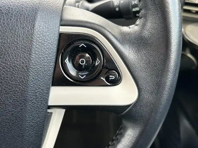 トヨタ プリウス S ツーリングセレクション 群馬県 2018(平30)年 7.6万km ホワイトパールクリスタルシャイン モデリスタフルエアロ/純正9インチナビ【NSZT-Y66T】/Bluetooth/AM/FM/HDMI/CD/DVD/フルセグテレビ/プリクラッシュセーフティ/レーンディパーチャーアラート/クリアランスソナー/レーダークルーズコントロール/LEDヘッドライト&LEDフォグ/バックカメラ/D/N席シートヒーター/ETC/純正フロアマット/トノカバー/スマートキー/純正17インチAW/保証書/取扱説明書