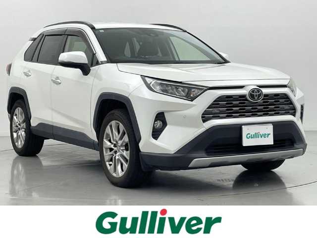 トヨタ ＲＡＶ４ G Zパッケージ 福岡県 2019(令1)年 8.9万km ホワイトパールクリスタルシャイン ワンオーナー　/純正ナビNSZT-Y68T（ＣＤ・ＤＶＤ・フルセグ・ＢＴ）/バックカメラ　/ビルトインＥＴＣ　/前後クリアランスソナー　/パワーバックドア　/トヨタセーフティーセンス/・プリクラッシュセーフティ/・レーンキープアシスト/・ロードサインアシスト/・ブラインドスポットモニター/・駐車時支援パーキングサポートシステム/・オートハイビーム/・アダブティブクルーズコントロール/横滑り防止/ダウンヒルアシスト/前席シートヒーター　/運転席パワーシート　/シートメモリー/ステアリングヒーター/電動パーキングブレーキ/ブレーキホールド/純正フロアマット/純正19インチAW/オートライト/LEDヘッドライト/スマートキー/プッシュスタート/スペアキー1本/保証書/取扱説明書
