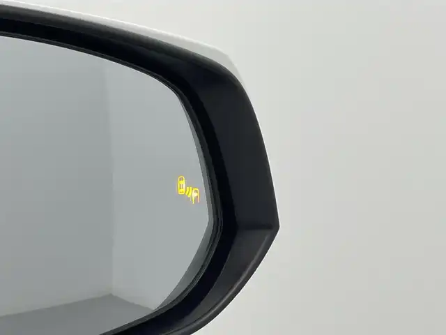 トヨタ ＲＡＶ４ G Zパッケージ 福岡県 2019(令1)年 8.9万km ホワイトパールクリスタルシャイン ワンオーナー　/純正ナビNSZT-Y68T（ＣＤ・ＤＶＤ・フルセグ・ＢＴ）/バックカメラ　/ビルトインＥＴＣ　/前後クリアランスソナー　/パワーバックドア　/トヨタセーフティーセンス/・プリクラッシュセーフティ/・レーンキープアシスト/・ロードサインアシスト/・ブラインドスポットモニター/・駐車時支援パーキングサポートシステム/・オートハイビーム/・アダブティブクルーズコントロール/横滑り防止/ダウンヒルアシスト/前席シートヒーター　/運転席パワーシート　/シートメモリー/ステアリングヒーター/電動パーキングブレーキ/ブレーキホールド/純正フロアマット/純正19インチAW/オートライト/LEDヘッドライト/スマートキー/プッシュスタート/スペアキー1本/保証書/取扱説明書