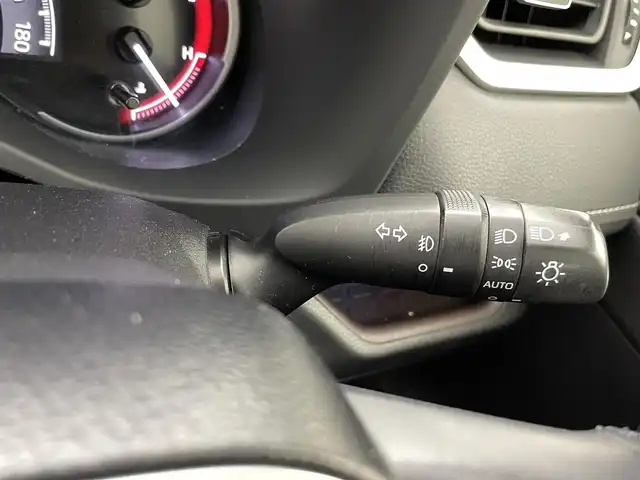 トヨタ ＲＡＶ４ G Zパッケージ 福岡県 2019(令1)年 8.9万km ホワイトパールクリスタルシャイン ワンオーナー　/純正ナビNSZT-Y68T（ＣＤ・ＤＶＤ・フルセグ・ＢＴ）/バックカメラ　/ビルトインＥＴＣ　/前後クリアランスソナー　/パワーバックドア　/トヨタセーフティーセンス/・プリクラッシュセーフティ/・レーンキープアシスト/・ロードサインアシスト/・ブラインドスポットモニター/・駐車時支援パーキングサポートシステム/・オートハイビーム/・アダブティブクルーズコントロール/横滑り防止/ダウンヒルアシスト/前席シートヒーター　/運転席パワーシート　/シートメモリー/ステアリングヒーター/電動パーキングブレーキ/ブレーキホールド/純正フロアマット/純正19インチAW/オートライト/LEDヘッドライト/スマートキー/プッシュスタート/スペアキー1本/保証書/取扱説明書