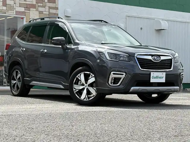 スバル フォレスター ハイブリッド アドバンス 徳島県 2021(令3)年 4.6万km マグネタイトグレーメタリック 社外SD７型ナビ　CN-RE07D/（ラジオ/DISC/USB/SD/フルセグ/BT/iPod）/バックカメラ/デジタルインナーミラー/ブラインドスポットモニター/追従式クルーズコントロール/ハーフレザーシート/D/N席パワーシート/シートメモリ/D/N席シートヒーター/ステアリングヒーター/サイド/フロントカメラ/前後ドライブレコーダー/アイサイト/オートブレーキホールド/メモリーハイトスイッチ/パドルシフト/コーナーセンサー