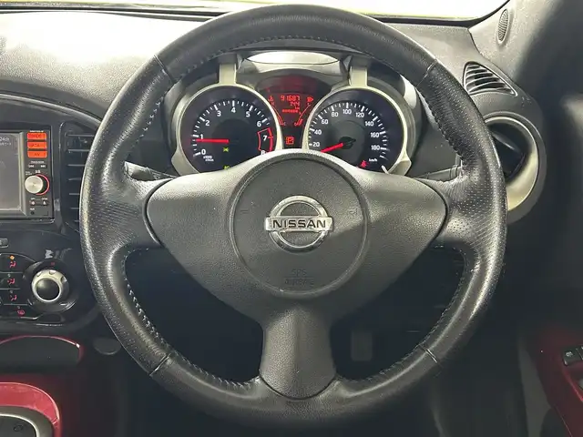 日産 ジューク 15RX タイプV 佐賀県 2013(平25)年 9.2万km メローゴールド 純正ディーラーオプション7インチナビ(MM113D-W)/バックカメラ/ワンセグテレビ/CD/SD/AUX/FM.AM/ETC/電動ミラー/純正フロアマット/純正ドアバイザー/プッシュスタート/スマートキー×2/保証書/取扱説明書