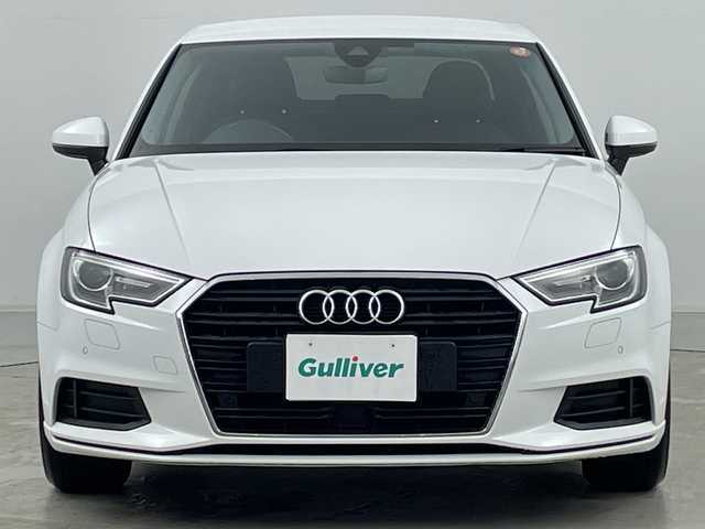 アウディ Ａ３ セダン 1．4 TFSI 道央・札幌 2018(平30)年 10.4万km 白 ・ワンオーナー/・純正ナビ&CD&SD&BT&TV&AUX/・バックカメラ/・ACC/・Audiサイドアシスト/・パーキングエイド/・ビルトインETC/・ドアミラーヒーター/・アイドリングストップ/・オートライト/・オートハイビーム/・純正16インチAW