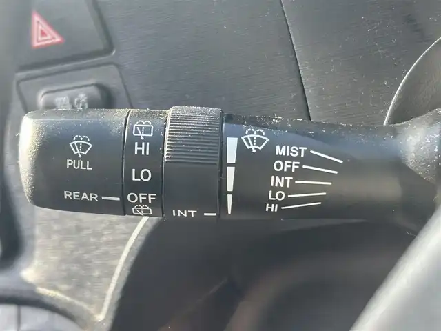 トヨタ アクア S 福岡県 2013(平25)年 11.8万km イエロー 純正ナビ/Bluetooth/フルセグTV/オートライト/ドアバイザー/取扱説明書/保証書/ETC