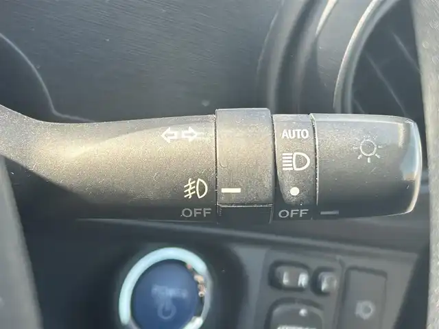 トヨタ アクア S 福岡県 2013(平25)年 11.8万km イエロー 純正ナビ/Bluetooth/フルセグTV/オートライト/ドアバイザー/取扱説明書/保証書/ETC