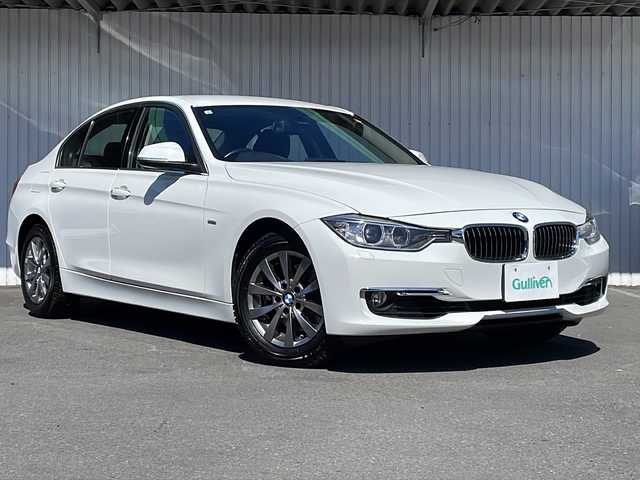 ＢＭＷ ３２０ｉ xDrive ラグジュアリー 長野県 2013(平25)年 8.4万km アルピンホワイトⅢ ４WD/ディーゼルターボ/純正ナビ　Bluetooth/バックカメラ/ブラックレザーシート/純正16インチアルミホイール/225/50/17　サマータイヤ積込有/パワーシート/スマートキー/スペアキー/本革ステアリング/クルーズコントロール/オートライト/オートマチックハイビーム