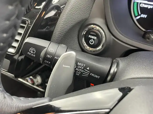 三菱 エクリプス クロス ＰＨＥＶ G 愛知県 2021(令3)年 2.6万km ホワイトダイヤモンド 純正7インチナビ/・Bluetooth/フルセグ/CD/DVD/USB/バックカメラ/e-アシスト(衝突回避支援パッケージ)/・衝突被害軽減ブレーキシステム/・車線逸脱警報システム/・レーダークルーズコントロール/・オートマチックハイビーム/・誤発進抑制機能/・後側方/後退時車両検知警報システム/電動パーキングブレーキ/ブレーキオートホールド/ヘッドアップディスプレイ/運転席パワーシート/前席シートヒーター/ステアリングヒーター/AC1500W電源/LEDヘッドランプ/LEDフォグランプ/パドルシフト/前後ドライブレコーダー