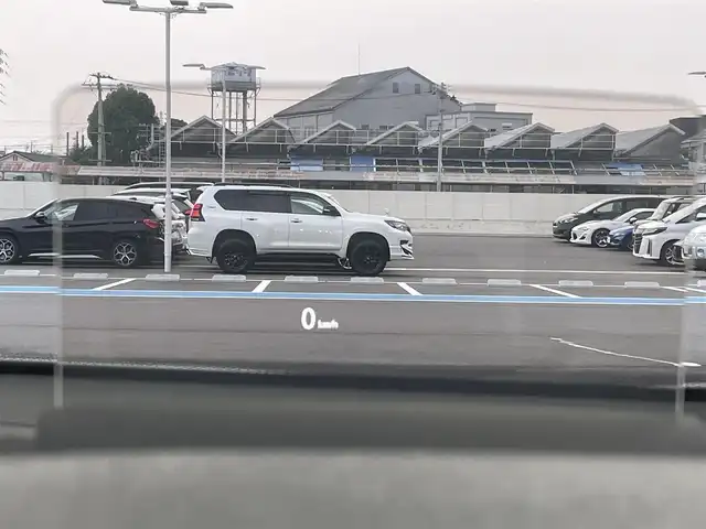 三菱 エクリプス クロス ＰＨＥＶ G 愛知県 2021(令3)年 2.6万km ホワイトダイヤモンド 純正7インチナビ/・Bluetooth/フルセグ/CD/DVD/USB/バックカメラ/e-アシスト(衝突回避支援パッケージ)/・衝突被害軽減ブレーキシステム/・車線逸脱警報システム/・レーダークルーズコントロール/・オートマチックハイビーム/・誤発進抑制機能/・後側方/後退時車両検知警報システム/電動パーキングブレーキ/ブレーキオートホールド/ヘッドアップディスプレイ/運転席パワーシート/前席シートヒーター/ステアリングヒーター/AC1500W電源/LEDヘッドランプ/LEDフォグランプ/パドルシフト/前後ドライブレコーダー