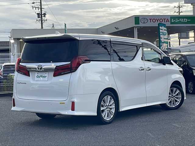 トヨタ アルファード S 愛知県 2020(令2)年 8.2万km ホワイトパールクリスタルシャイン /禁煙車//ワンオーナー//サンルーフ//純正18AW//純正ディスプレイオーディオ//BT/Miracast/フルセグ//バックカメラ//両側パワースライドドア//ビルトインETC//前方ドライブレコーダー//オットマン//シートヒーター//エアシート//ACC/LTA/PKSB/PCS/RSA//先行車発進告知//盗難防止装置//横滑り防止装置//LEDオートライト//オートマチックハイビーム//フォグランプ//電子制御パーキングブレーキ//ブレーキホールド//本革巻きステアリング//ステアリングスイッチ//フロアマット//ドアバイザー//新車時保証書//取扱説明書//サマータイヤ付き純正AW積込