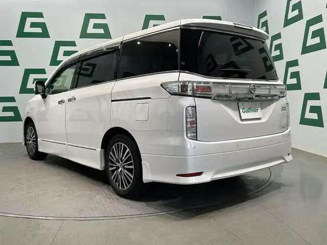 日産 エルグランド 250ハイウェイスターS 鹿児島県 2021(令3)年 4.7万km ピュアホワイトパール 純正9インチナビ（CD/DVD/フルセグＴＶ/Bluetooth）/全方位カメラ/追従型クルーズコントロール/純正フリップダウンモニター/前後コーナーセンサー/前後ドライブレコーダー/純正ＥＴＣ/純正フロアマット/純正ドアバイザー/純正アルミホイール/ブラインドスポットモニター/サンシェード/革巻きステアリング/ステアリングリモコン/電格ミラー