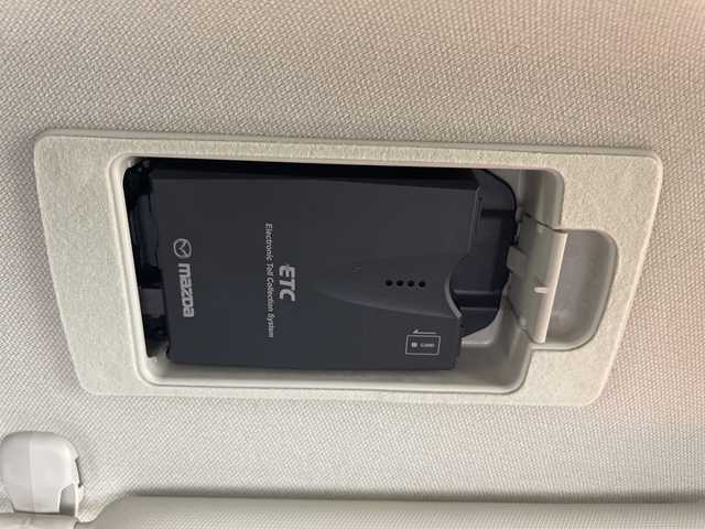 マツダ ＣＸ－５ XD Lパッケージ 神奈川県 2014(平26)年 9.4万km ジェットブラックマイカ 純正メモリナビゲーション【CA9K2】/AM　FM　AUX　フルセグ　Bluetooth/バックカメラ/クルーズコントロール/スマートシティブレーキサポート/リアビークルモニタリングシステム/トラクションコントロールシステム/アイドリングストップ/運転席パワーシート/前席シートヒーター/レザーシート/革巻きステアリング/サイドカメラ付き自動防眩ミラー/純正17インチアルミホイル/純正リアスポイラー/LEDヘッドライト/オートライト/フォグライト