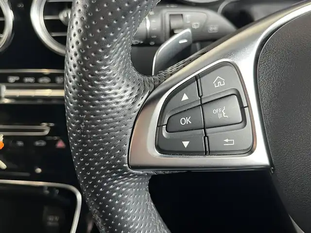 メルセデス・ベンツ ＧＬＣ２２０ d 4マチックスポーツ 山形県 2019(平31)年 5.5万km オブシディアンブラック 純正ナビ/360°カメラ/フルセグTV/レーダーセーフティパッケージ/レーンキープアシスト/ブラインドスポットモニター/アクティブステアリングアシスト/ルーフレール/電動リアゲート/キーレスゴー/ヘッドアップディスプレイ/ハーフレザーシート/シートヒーター/パワーシート