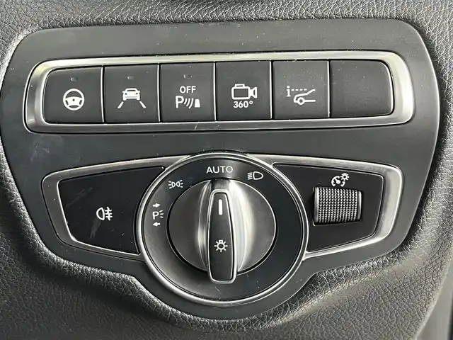 メルセデス・ベンツ ＧＬＣ２２０ d 4マチックスポーツ 山形県 2019(平31)年 5.5万km オブシディアンブラック 純正ナビ/360°カメラ/フルセグTV/レーダーセーフティパッケージ/レーンキープアシスト/ブラインドスポットモニター/アクティブステアリングアシスト/ルーフレール/電動リアゲート/キーレスゴー/ヘッドアップディスプレイ/ハーフレザーシート/シートヒーター/パワーシート