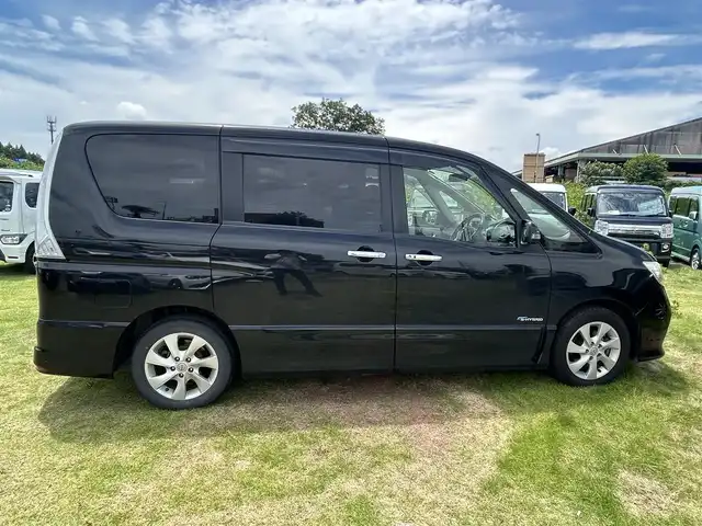 日産 セレナ ハイウェイスター S HV Vセレ 茨城県 2013(平25)年 15.1万km スーパーブラック プッシュスタート/アイドリングストップ/クルーズコントロール/純正ナビ/Bluetooth/DVD/フルセグ/両側パワースライドドア