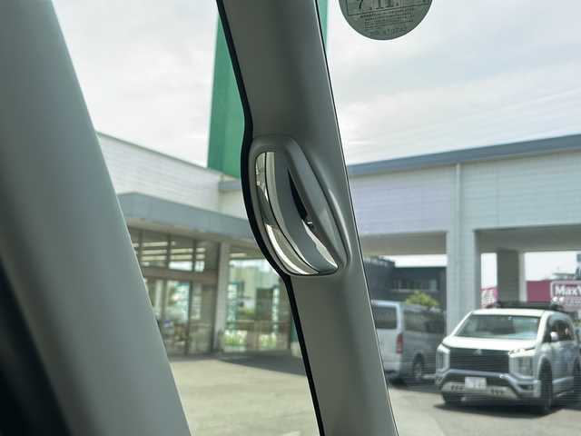 スズキ スペーシア HYBRID X 愛知県 2018(平30)年 7.3万km ブルーイッシュブラックパール3 アップグレードパッケージ、全方位モニター用カメラパッケージ装着車/ワンオーナー/社外ナビ/フルセグTV・DVD・CD・Bluetooth・FM・AM/全方位モニター/バックカメラ/両側パワースライドドア/コーナーセンサー/運転席シートヒーター/デュアルセンサーブレーキサポート/車線逸脱警報システム/ETC/LEDヘッドライト/オートライト/ステアリングスイッチ/スマートキー/プッシュスタート/アイドリングストップ/電格ミラー/純正ドアバイザー/純正フロアマット/ISOFIX/保証書/取扱説明書/スペアスマートキー
