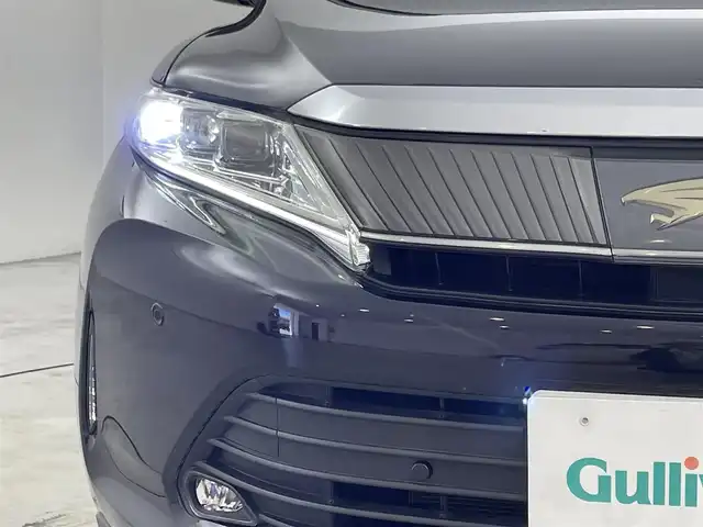 トヨタ ハリアー プレミアム 福岡県 2019(令1)年 1.7万km スパークリングブラックパールクリスタルシャイン アルパイン９型ナビ　/バックカメラ　/レーダークルコン　/コーナーセンサー　/衝突被害軽減ブレーキ　/レーンキープ　/オートマチックハイビーム　/アイドリングストップ　/ＭＴモード付き　/パワーバックドア　/ハーフレザーシート　/パワーシート
